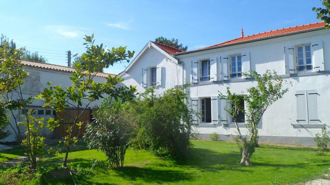 La Maison De Mes Parents Saint-Christophe  Екстериор снимка